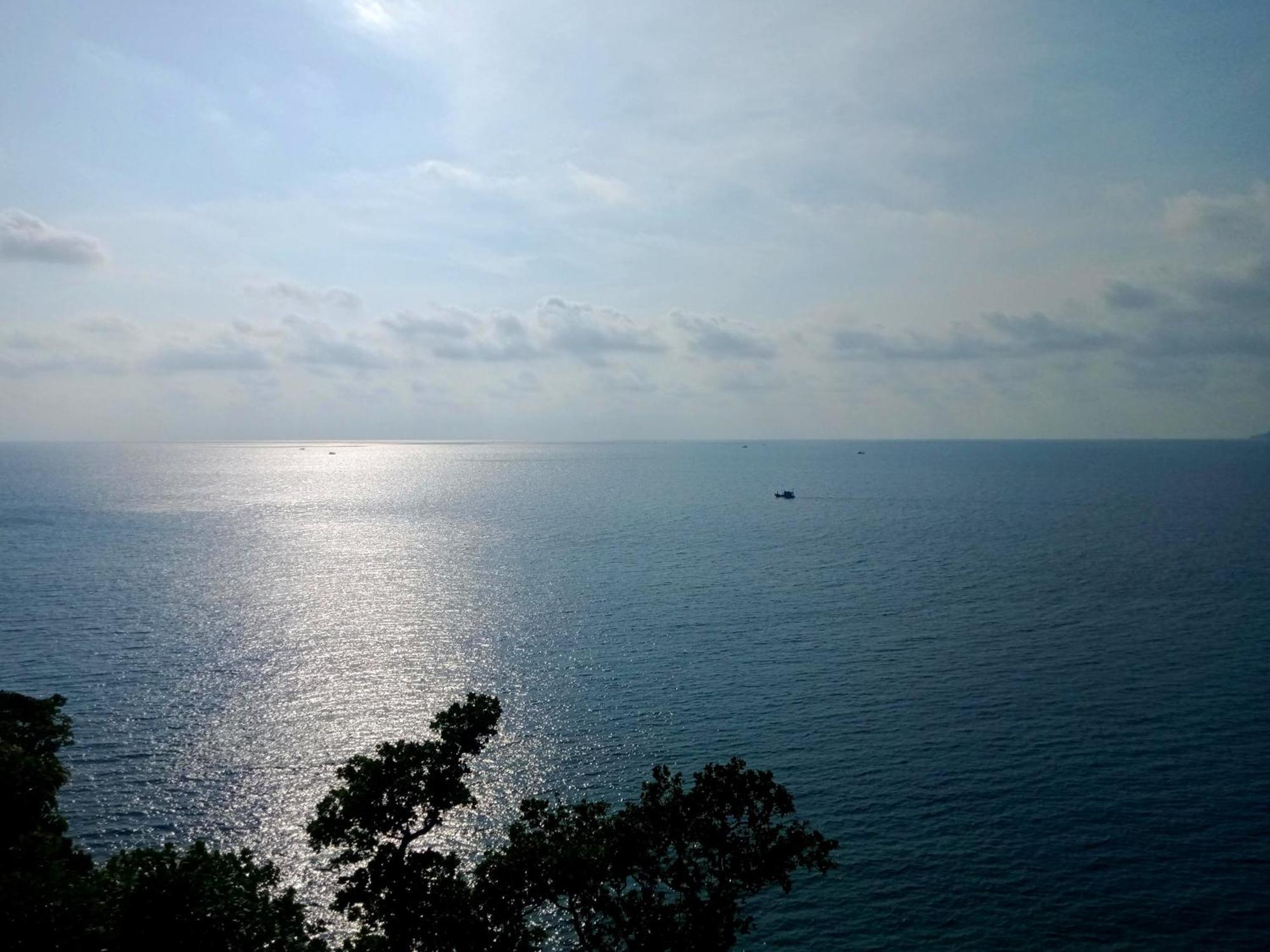 Baloo Guesthouse ロンサレム島 エクステリア 写真